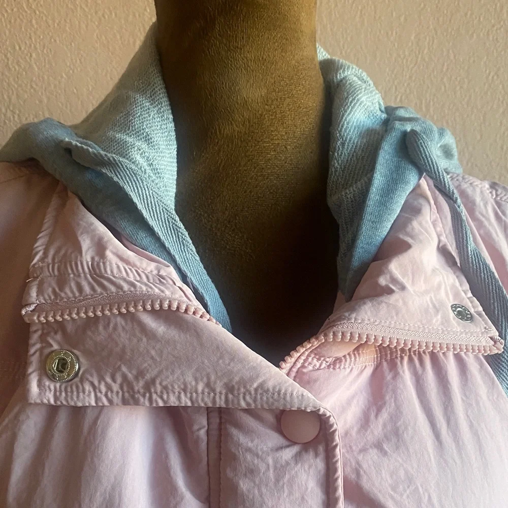 OUTDOOR COLLECTION Light Pink Puffer Vest with Gray Hood